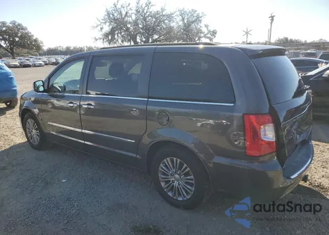 2015 Chrysler Town & Country Touring L из США, поврежденный, VIN 2C4RC1CG6FR521381